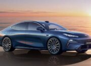 “Revolusi Mobil Hybrid: Geely Luncurkan Sedan Canggih dengan Harga Rp 200 Jutaan!”