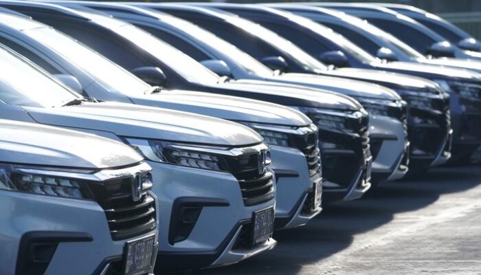 **Honda BR-V Menggantikan Mobilio sebagai Armada Taksi, Inovasi LSUV dalam Dunia Taksientuotif**