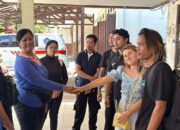 Viral Cewek Bule Cekcok dengan Pedagang Pantai Kuta, Berakhir Damai – Update 1