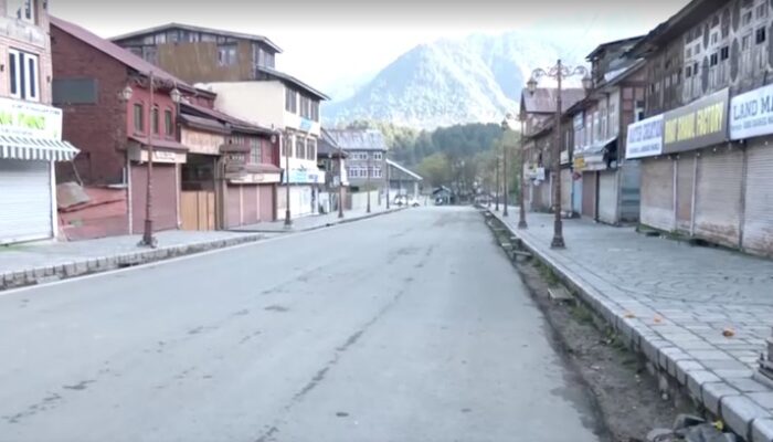 **Kashmir Mencoba Bangkit Lagi: Menjelajahi Pesona dan Harapan di Negeri Seribu Gunung**