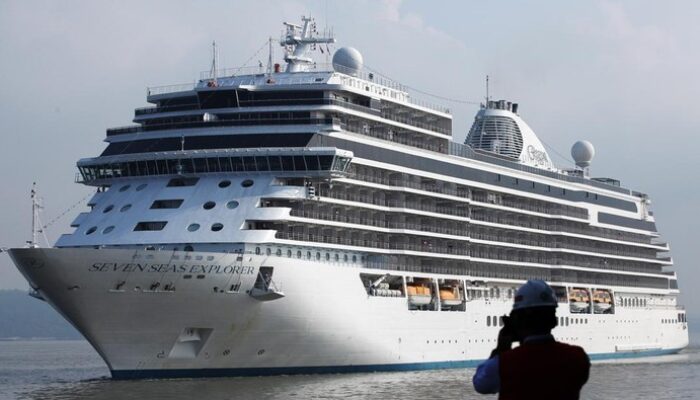 **Misteri Penyakit di Kapal Pesiar Mewah: 25 Penumpang Sakit, Kejar Misteri Rute Tokyo-Vancouver**