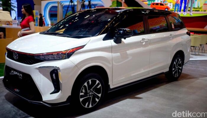 **Penjualan Mobil April 2025 Anjlok Drastis, Dikarenakan Banyaknya Hari Libur**