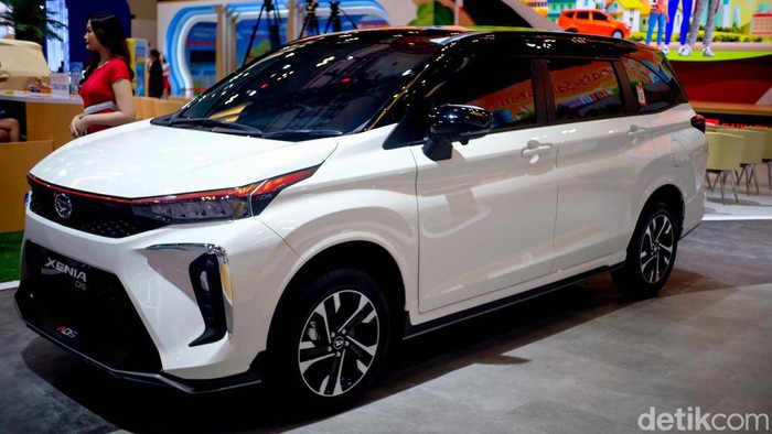**Penjualan Mobil April 2025 Anjlok Drastis, Dikarenakan Banyaknya Hari Libur**
