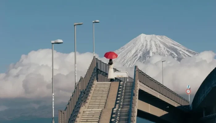 “Spot Foto Gunung Fuji: Magnet Turis atau Bencana Bagi Warga?”