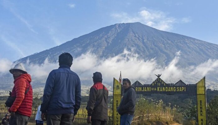 **”Zero Waste di Gunung Rinjani: Keberhasilan yang Dinilai, Namun Catatan Penting untuk Perjalanan Berkelanjutan”**