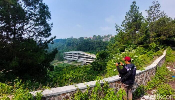 “7 Tempat Wisata yang Sempat Hits Kini Terbengkalai, Menjadi Lokasi Horor yang Menyeramkan”