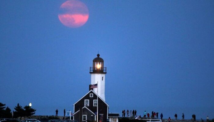 **Ngeri, 2 Turis Tersambar Petir Saat Menikmati Keindahan Pulau Keelung**
