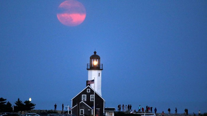 **Ngeri, 2 Turis Tersambar Petir Saat Menikmati Keindahan Pulau Keelung**