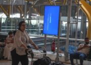 **”Tidur di Bandara Madrid: Ketika Harga Sewa Rumah Tak Masuk Akal Membuat Warga Rela Menggembel”**