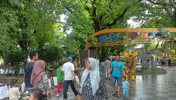 **Petualangan Berbahaya di Kambang Iwak Palembang: Wisatawan Dipalak dan Diancam Mau Dibunuh, 3 Pelaku Ditangkap**