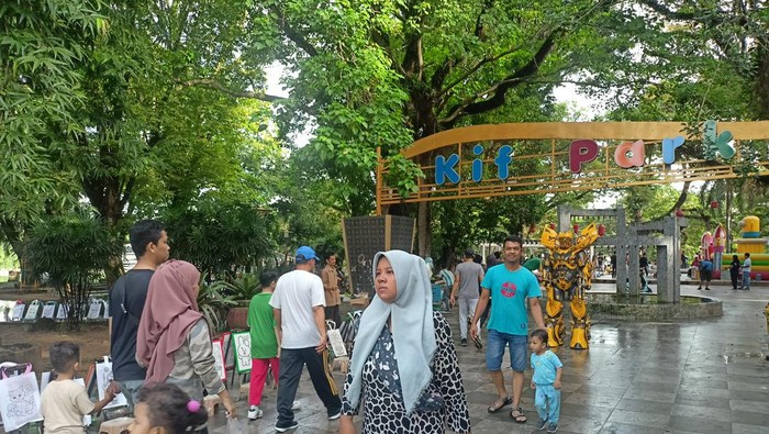 **Petualangan Berbahaya di Kambang Iwak Palembang: Wisatawan Dipalak dan Diancam Mau Dibunuh, 3 Pelaku Ditangkap**