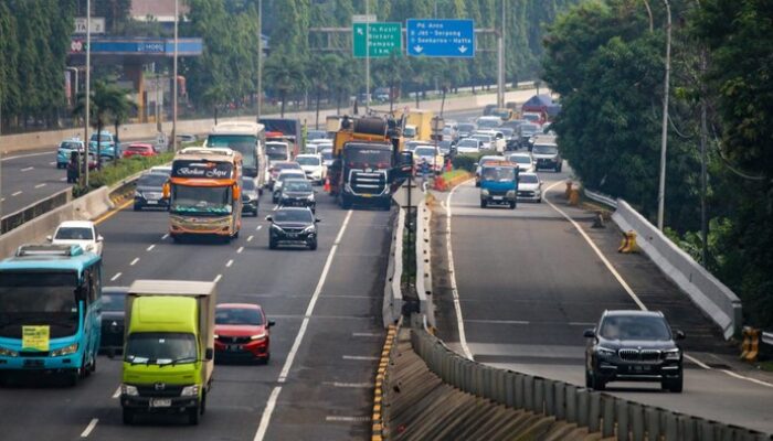 **Alert! Indonesia Menghadapi Kekurangan Sopir Truk Profesional**