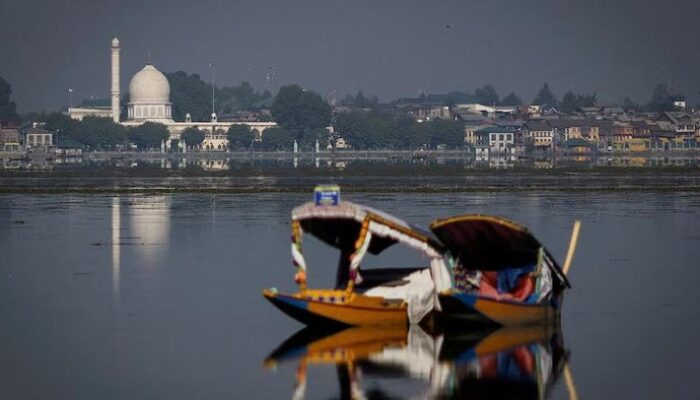 “Kashmir Sepi, Wisatanya Hampir Mati: Tragedi yang Menghantui Surga Tersembunyi”