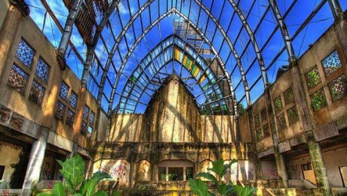 **12 Tempat Wisata yang Sudah Tutup, Ada yang Jadi Lokasi Syuting Film Horor!**