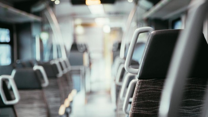 **Sopir Bus di Thailand Curi Kartu Kredit Turis, Gasak Uang Rp 139 Juta dari ATM: Kisah Menyedihkan dari Surat Thani**