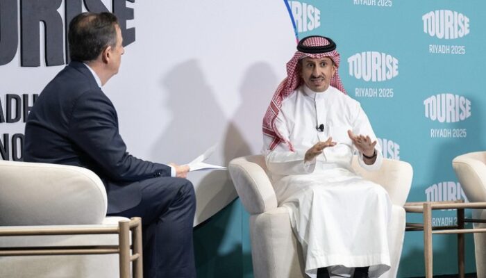 Pariwisata Sedang Naik Daun, 1 dari 10 Orang Kerja di Sektor Ini: Menjelajahi Masa Depan Perjalanan