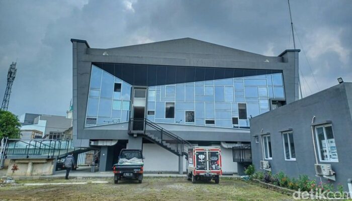 **Masjid Unik di Bandung: Bentuk Mirip Lumbung Padi, Tanpa Kubah!**