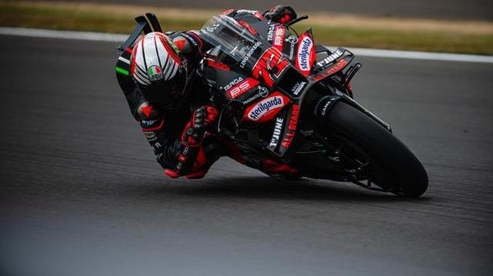 Drama Balapan Menuntun Quartararo ke Kekalahan Terbirit-terbirit di Tanjung Inggris!