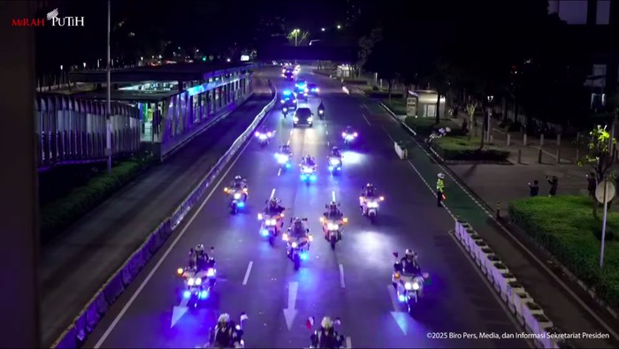 **Spek Mobil yang Jemput Macron di RI: Panjang 6 Meter, Mirip Benteng Berjalan**