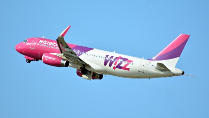 **Maskapai Salah Administrasi, Penumpang Wizz Air Gagal Liburan ke Roma**
