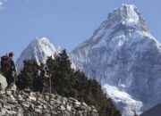 **Gas Ajaib Membuat Pendaki Rekor Everest dalam 5 Hari**