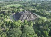 **Stairlift di Borobudur: Pro & Kontra Antara Aksesibilitas dan Pelestarian Warisan** #StairliftBorobudur