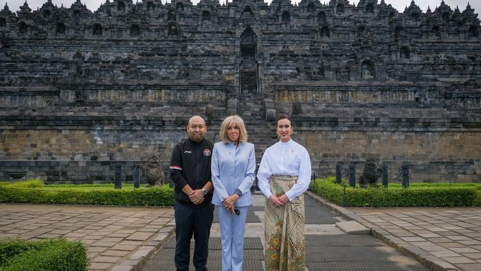 Menpar Widiyanti Bersama Ibu Negara Prancis, Menjelajahi Keagungan Candi Borobudur