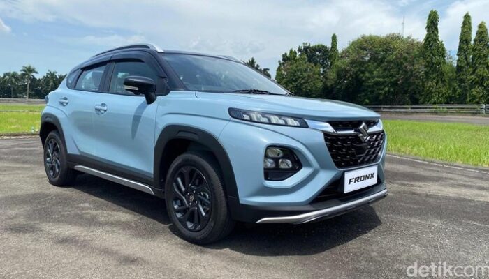 **Perbandingan Fitur Canggih Suzuki Fronx vs Daihatsu Rocky, Toyota Raize, dan Honda WR-V: Mana yang Lebih Unggul?**