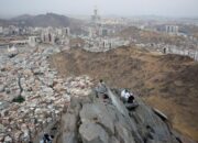 **Pelajaran Mahal dari 3 WNI yang Coba-coba Haji Ilegal, Satu Orang Tewas di Gurun Makkah**