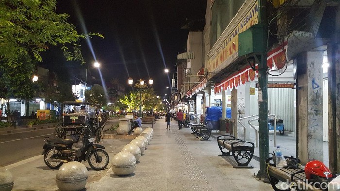 6 Rasa Malam Jogja yang Wajib Dicoba di Malioboro, dari Gudeg hingga Angkringan