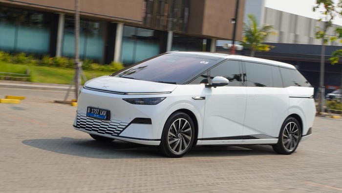 Bocoran Spesifikasi MPV Listrik Premium Xpeng X9 Penantang Denza D9 - Update 1