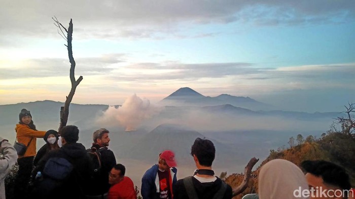 **Jelajahi Indonesia dengan Diskon Tiket-Tol, Liburan Sekolah 2025 Lebih Menarik!**