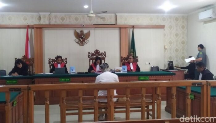 Kurang Ajar! Lansia Mesum Diam-diam Potret Area Sensitif Perempuan di Pesawat: Kisah di Atas Negeri Dewata