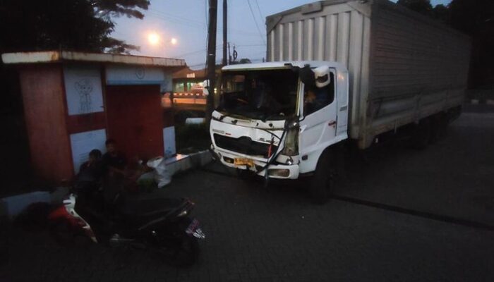 Truk Rem Blong Lagi… Truk Rem Blong Lagi…: Perhatikan Performa Rem Sebelum Jadi korban