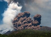 Gunung Etna Erupsi, Ancaman Gas Berbahaya Mengguncang Dunia Travel!