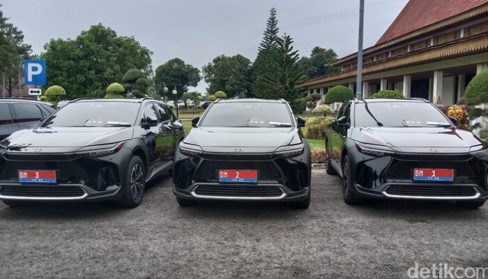 **Anggaran Mobil Dinas Pejabat Naik, Soalnya Mau Pindah ke Mobil Listrik**