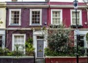 **Kode Keras! Warga Notting Hill Cat Rumah Hitam untuk Tolak Kerumunan Wisatawan**