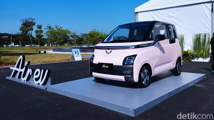 **Ternyata Ini yang Bikin Harga Mobil Listrik Bekas Anjlok: Penjelasan dari Pakar ITB**