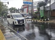 Hujan Deras di Lembang: Kejutan Sejuk Menenggelamkan Kebahagiaan Libur Panjang