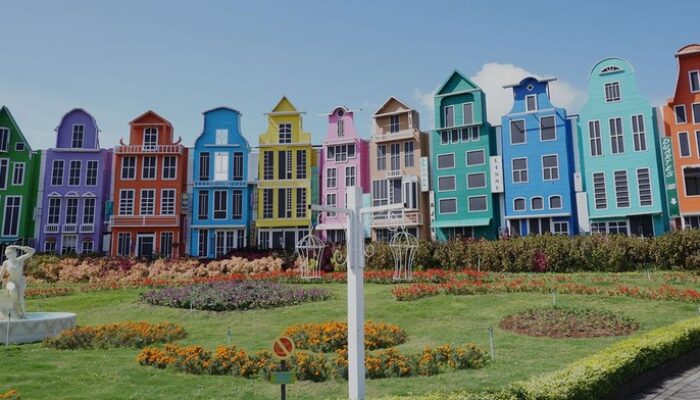 **Seruan Florawisata Santerra De Laponte Disegel, Kenapa?**