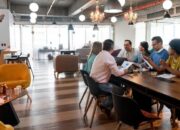 Ketua Komisi II: ASN Rapat di Hotel Oke, tapi Anggaran Travel Jadi Sorotan!