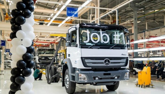 Daimler Resmi Luncurkan Pabrik Cikarang, Sasis Truk dan Bus Mercy Produksi Massal!