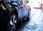 **Penjualan Mobil Listrik Indonesia Meningkat, Gaikindo Perhatikan Implikasi Impor CBU**