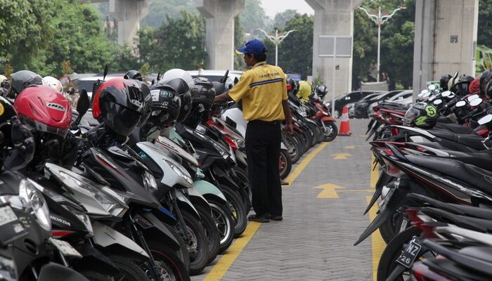 **Siap-Siap! Tarif Parkir Kendaraan di Jakarta Bakal Naik**