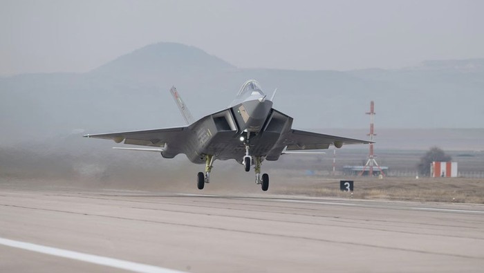 [Spesifikasi 48 Jet Tempur Turki yang Dibeli Indonesia: Apakah ini Solusi untuk Keamanan Udara?]