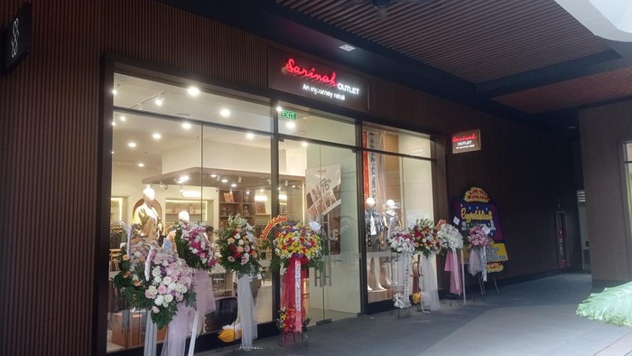 **Incar Pasar Baru, Sarinah Resmi Buka di Jakarta Premium Outlets: Eksplorasi Lokal di Alam Sutera**