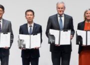 [Mitsubishi Fuso dan Hino Merger! Apakah Ini Berita Baik untuk Industri Otomotif? ]