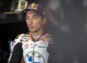 **Lorenzo Sebut Toprak Tidak Cocok Kendarai Motor MotoGP Yamaha YZR-M1**