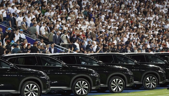 “Segini Harga Mobil BYD Buat Pemain Timnas Uzbekistan, Hadiah dari Presiden Shavkat yang Menggemparkan!”