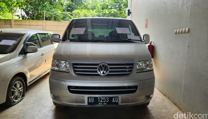 Mobil-Motor Rafael Alun Dilelang KPK, Laku Segini!